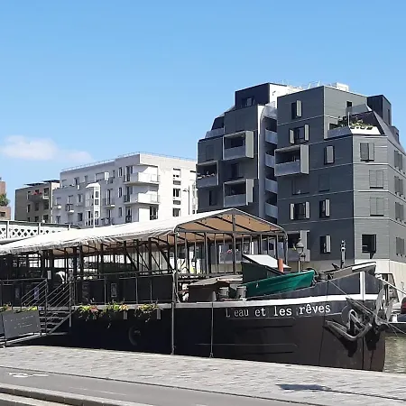 Avec Terrasse Au Calme باريس